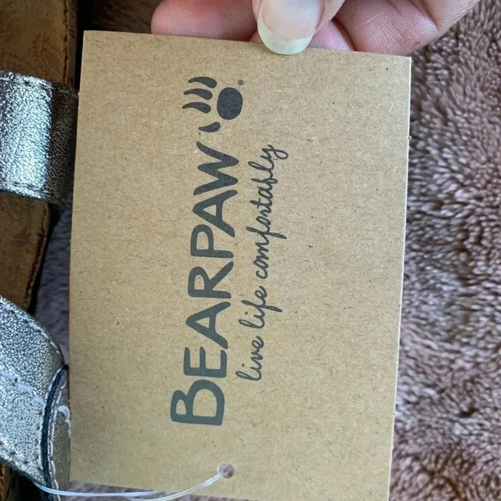BearPaw Metallic Silver Women's Sandals, NWT. - Picture 5 of 5